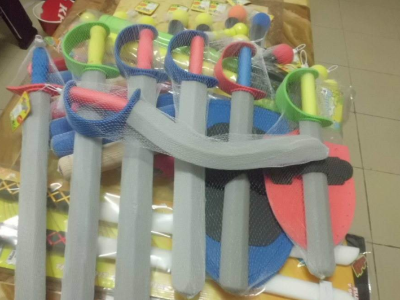 給小朋友做了個珍珠棉把手兵器玩具